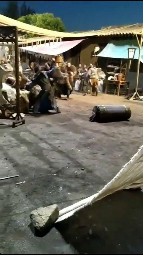 春运哈瓜群众吃瓜,群众吃瓜背后的社会观察